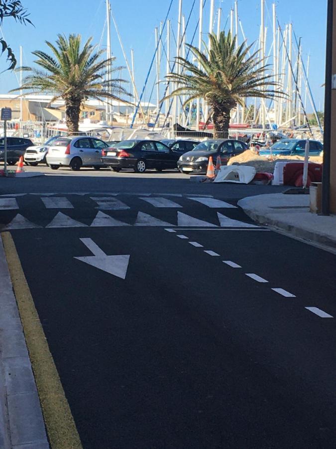 F2 Port De Canet ภายนอก รูปภาพ